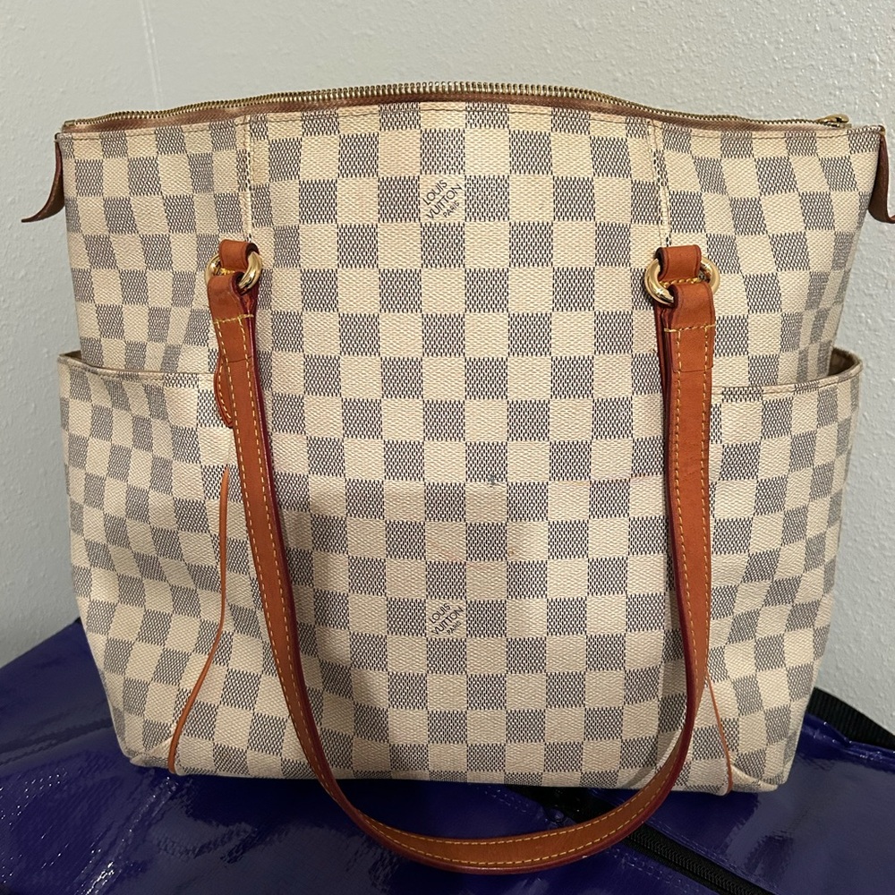 Checkered Tote Bag with Tan Straps